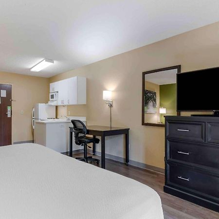 Extended Stay America Select Suites - Rockford - State Street Exteriör bild