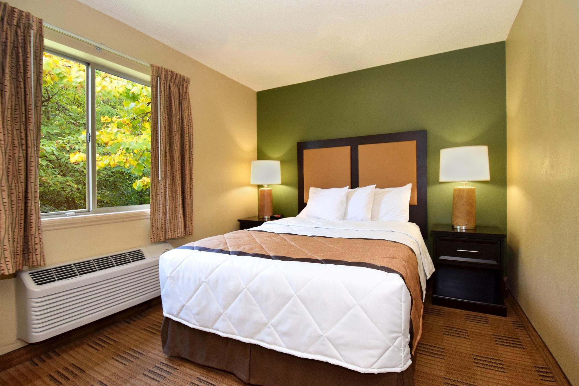 Extended Stay America Select Suites - Rockford - State Street Exteriör bild