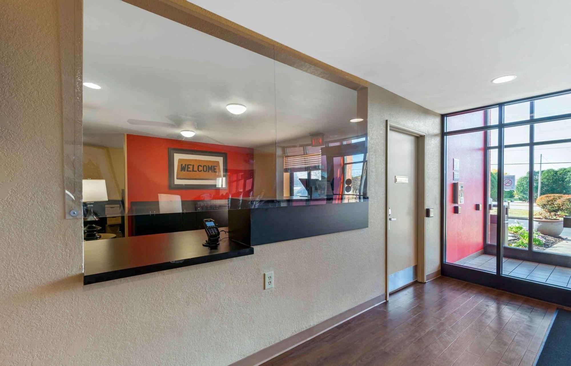 Extended Stay America Select Suites - Rockford - State Street Exteriör bild