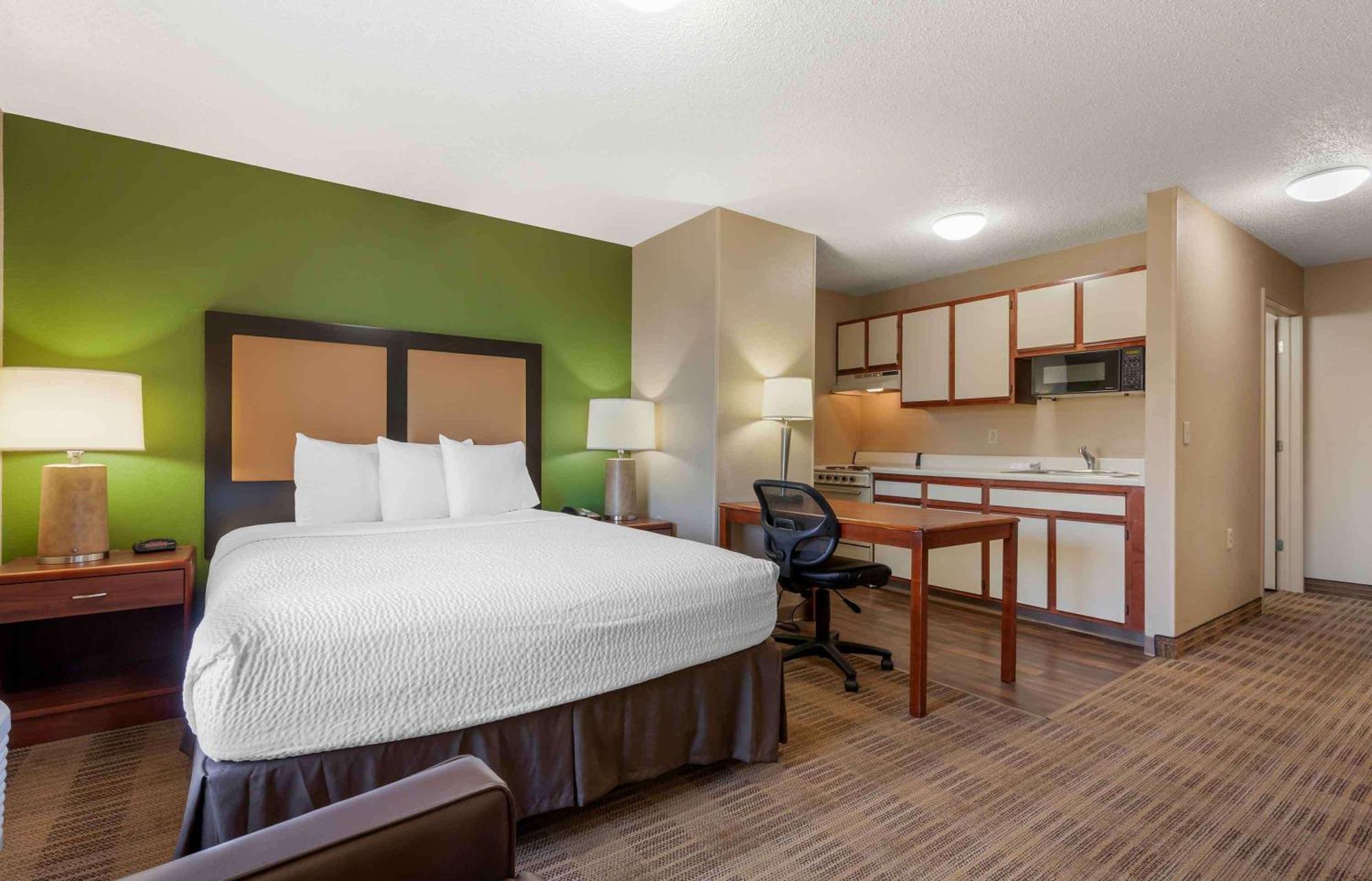 Extended Stay America Select Suites - Rockford - State Street Exteriör bild