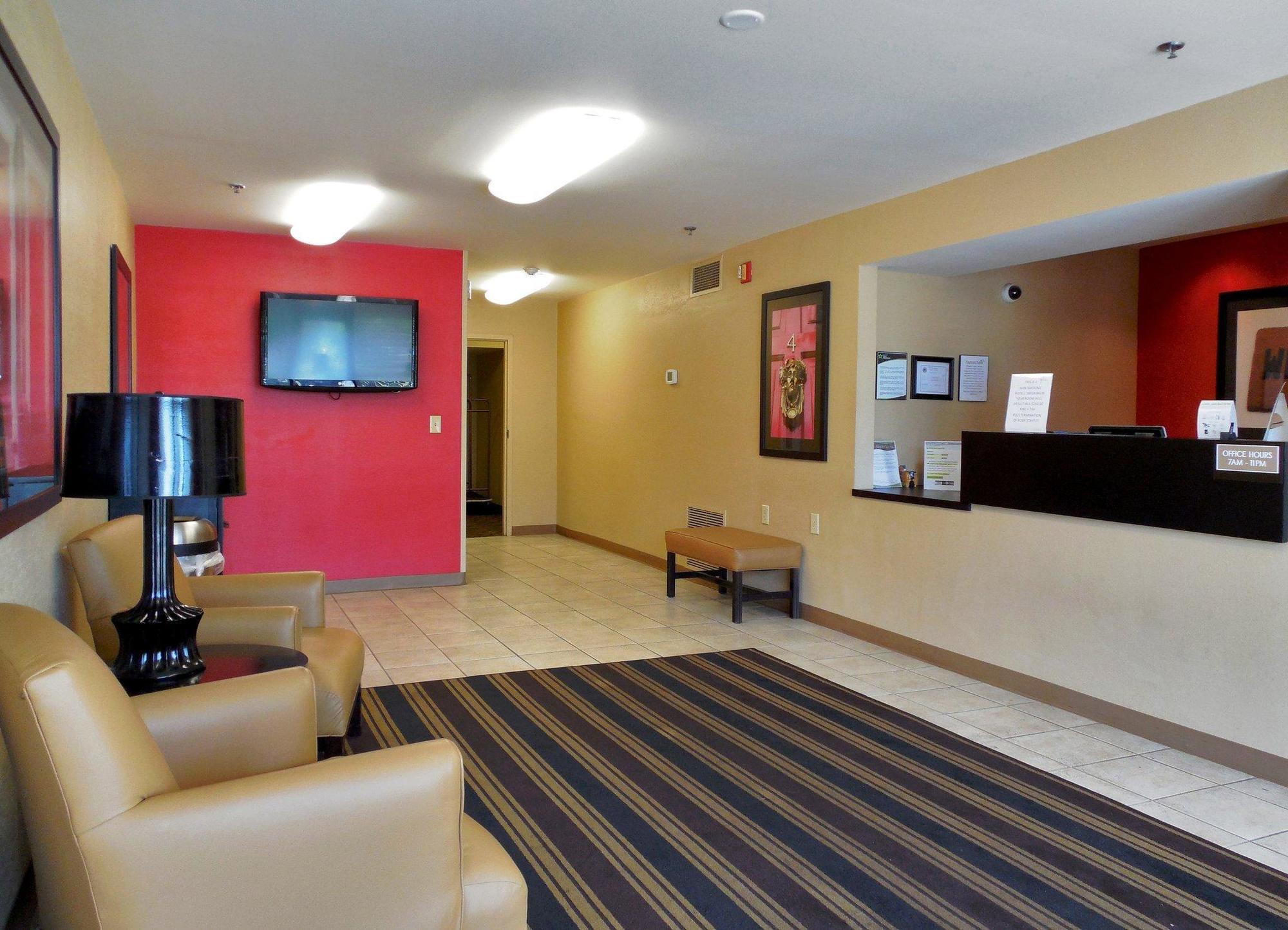 Extended Stay America Select Suites - Rockford - State Street Exteriör bild